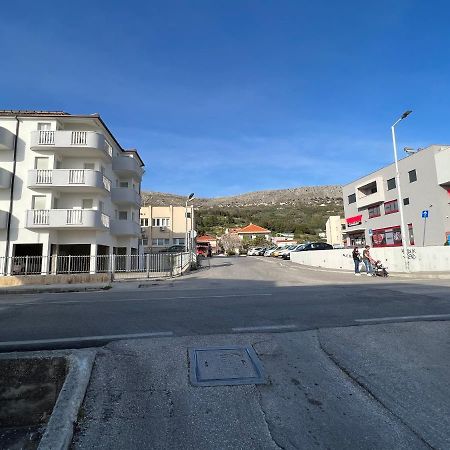Apartments Lucia Podstrana Exterior photo