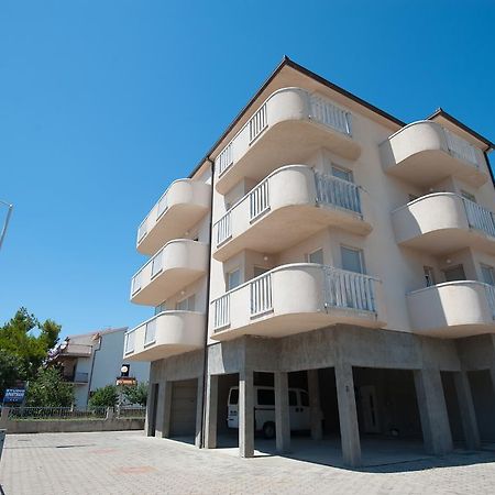 Apartments Lucia Podstrana Exterior photo