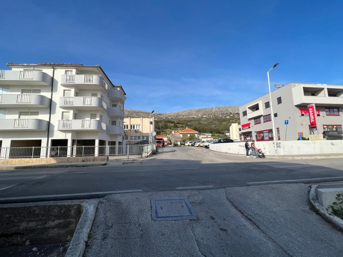 Apartments Lucia Podstrana Exterior photo