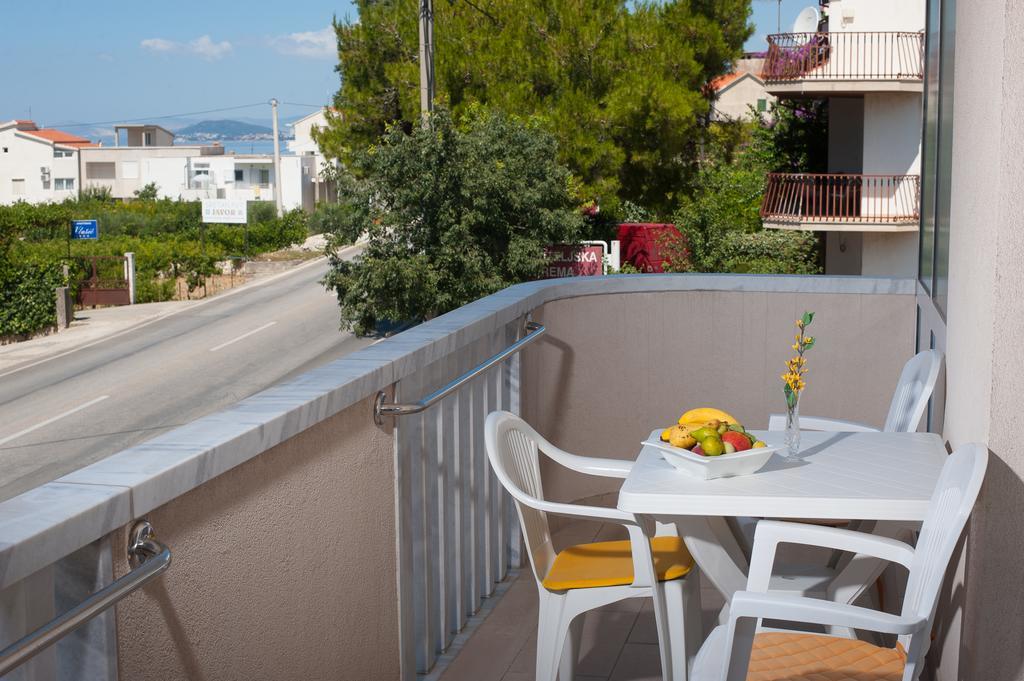 Apartments Lucia Podstrana Exterior photo